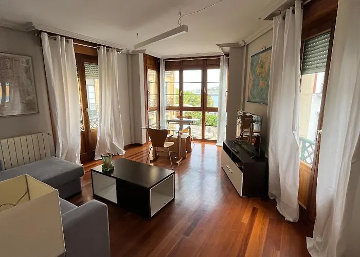 Apartman Pisazo Con Vistas Mar, 3habitaciones Y Garaje Incluido